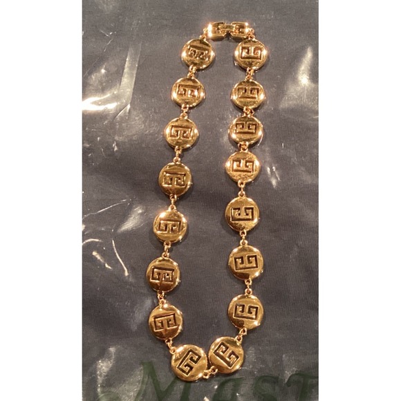 Givenchy‎ Gold Logo Medallion Chain Necklace Designer Jewelry - Picture 3 of 3